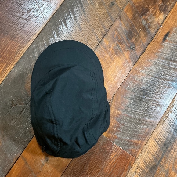lululemon athletica Black Cap - Picture 7 of 16